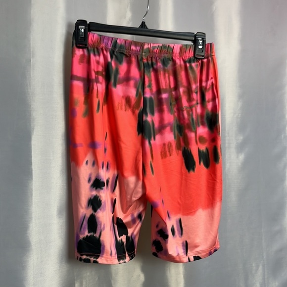 SHORT and Top set - Picture 4 of 5